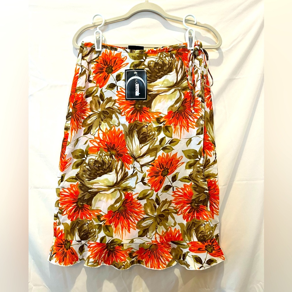 NWT Lunachix wrap skirt, size M